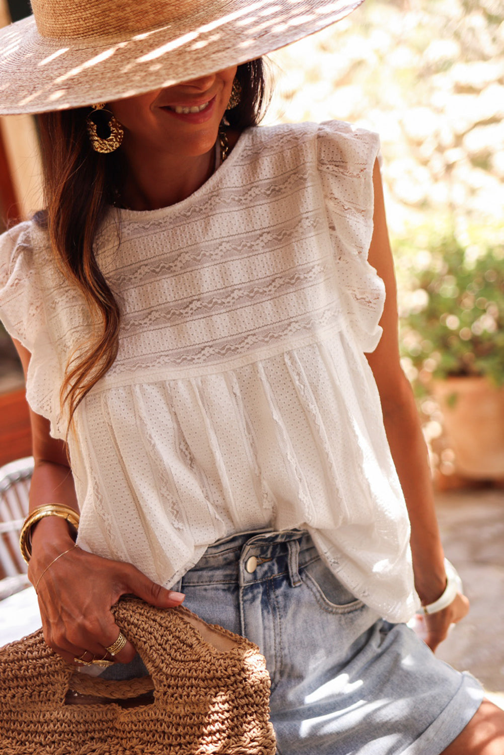 White Ruffled Lace Splicing Flowy Crewneck Sleeveless Shirt